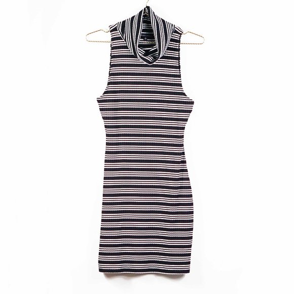 Kendall & Kylie Dresses & Skirts - Kendall & Kylie Striped Turtleneck Bodycon Dress M